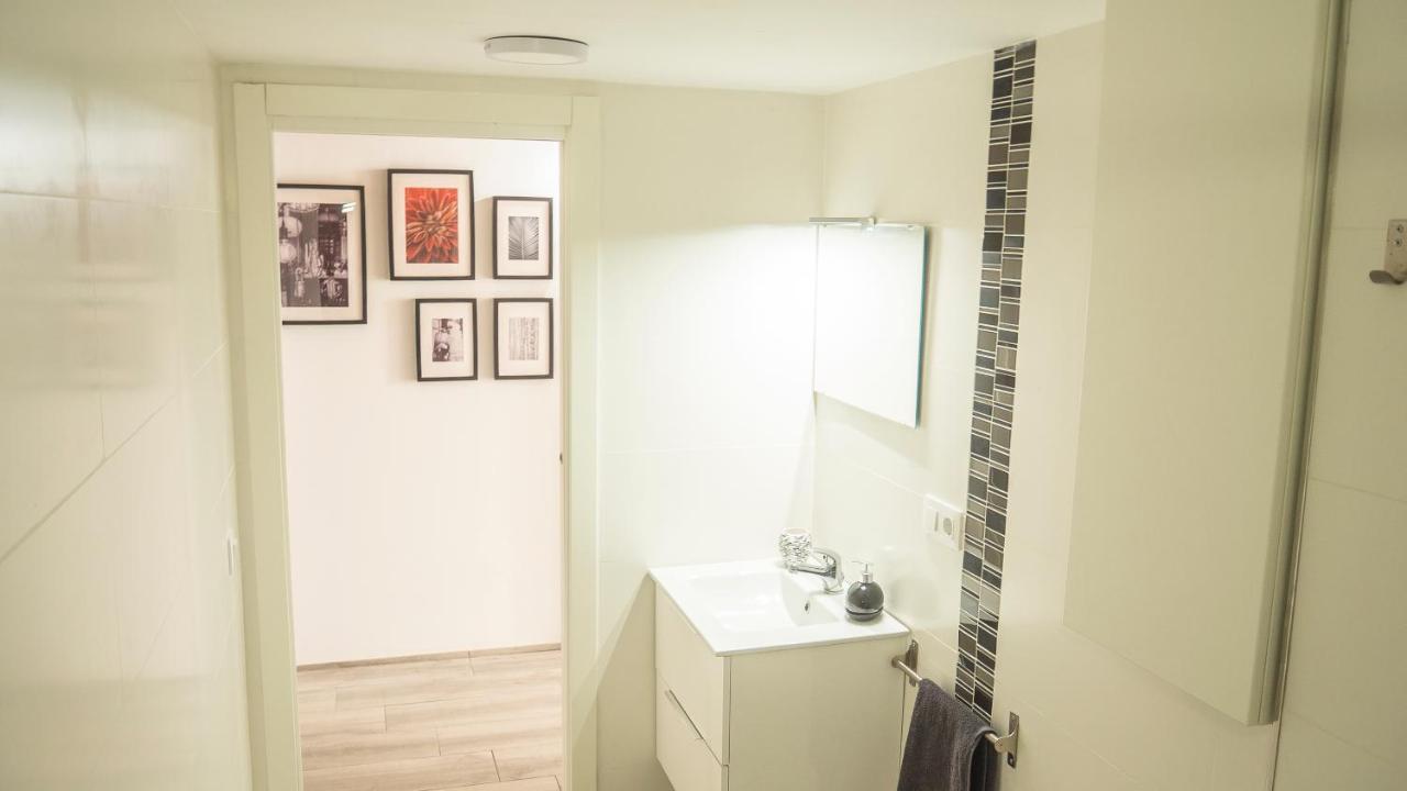 Amplio Apartamento Con Bicicletas Apartment Valencia Bagian luar foto