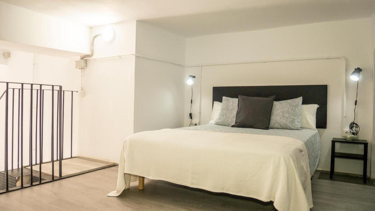 Amplio Apartamento Con Bicicletas Apartment Valencia Bagian luar foto