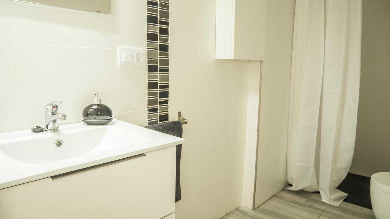 Amplio Apartamento Con Bicicletas Apartment Valencia Bagian luar foto